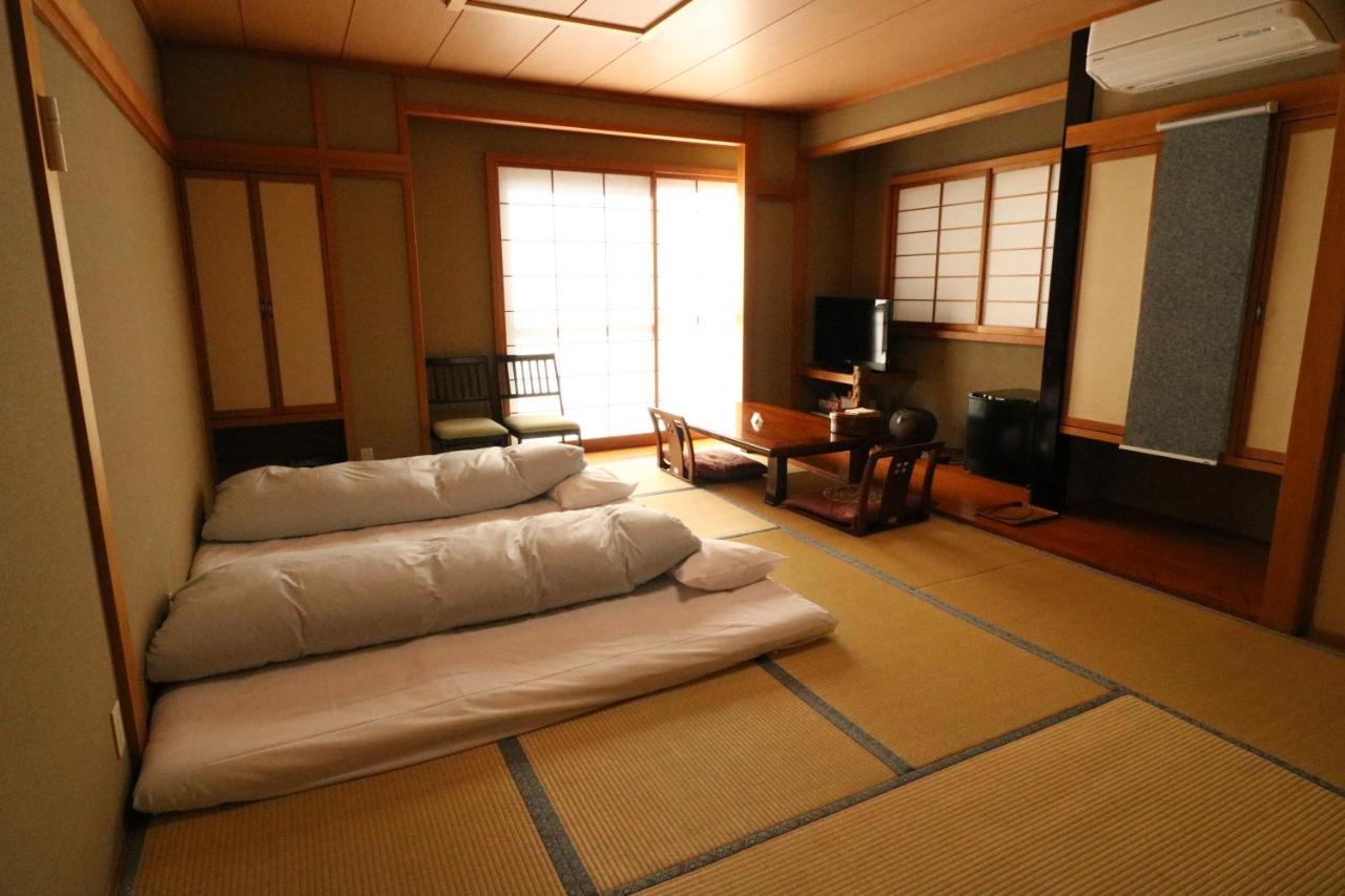 Wakamizusou Hotel Fujikawaguchiko Exterior foto
